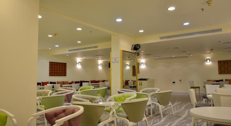 Be Unique Hotel - Drinks Included Eilat Buitenkant foto